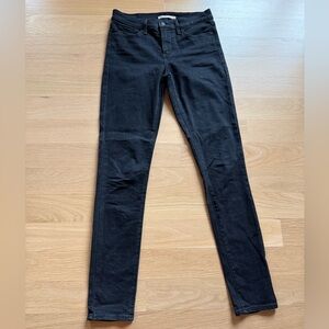 Levi's Women's 311 Shaping Skinny Mid-Rise Jeans Black Wash, Size 26